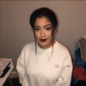 Meet your Posher, Aisha